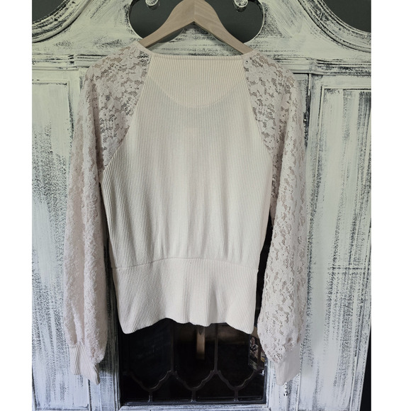 NWT Anthropologie Balloon Lace Sleeves Wrap Top - XL - Picture 5 of 7